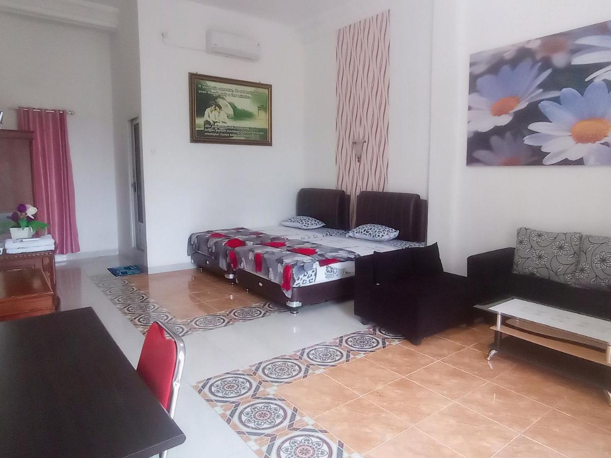 Hotel Nayora Prabumulih Perabumulih Dış mekan fotoğraf
